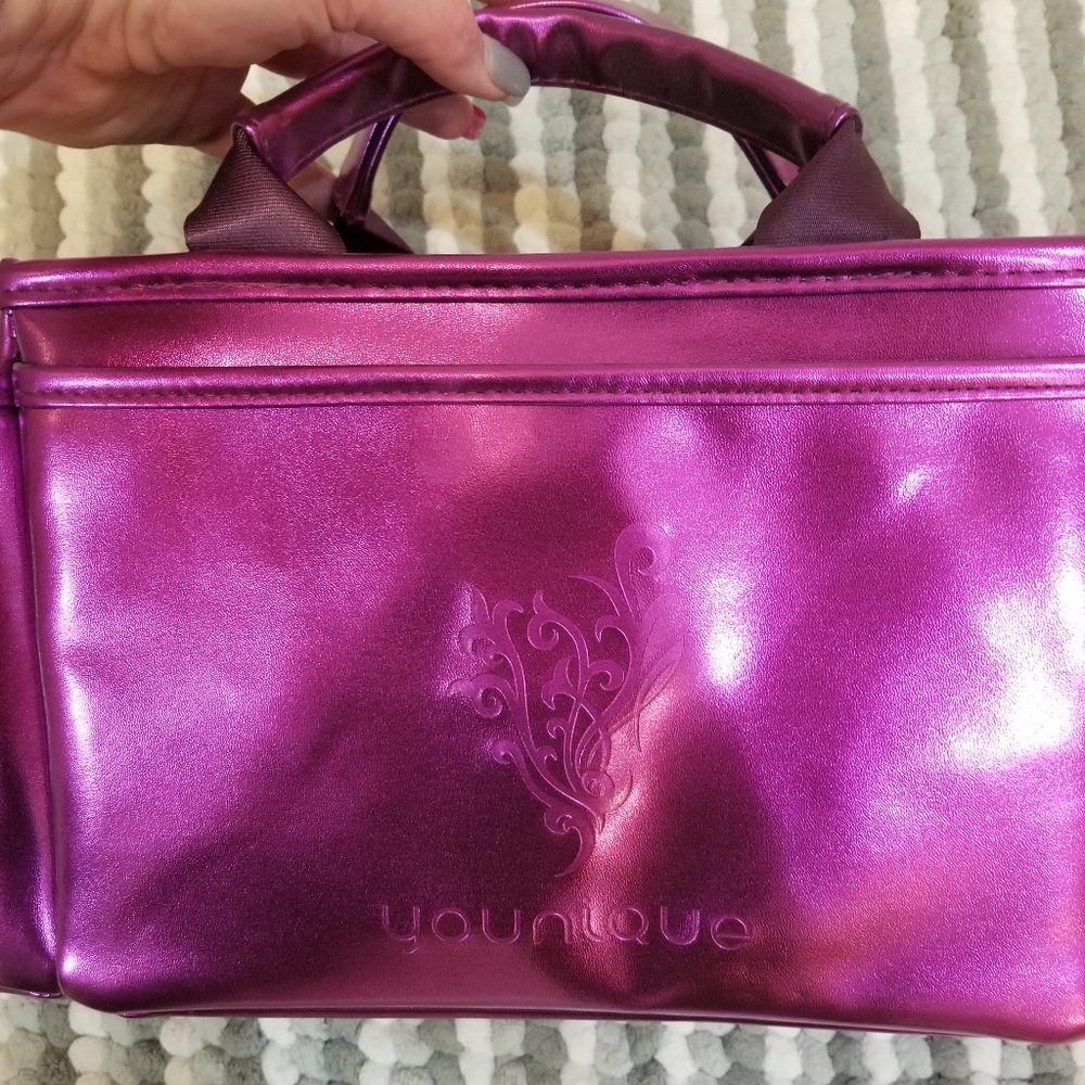 Make up tote